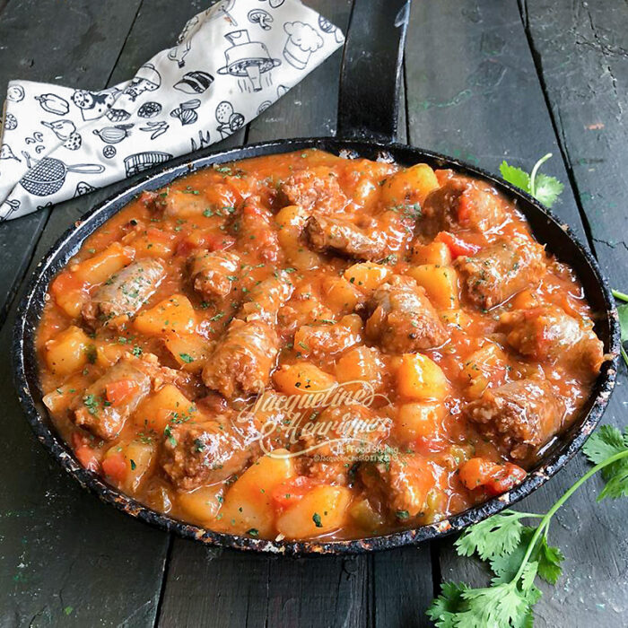 CAZUELA DE YUCA Y LONGANIZA