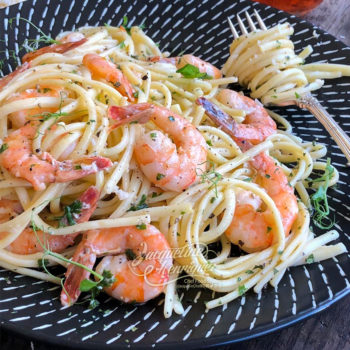 PASTA CON CAMARONES AL AJILLO