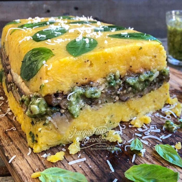 LOAF DE BERENJENAS, PLATANOS MADUROS CON PESTO DE AJIES