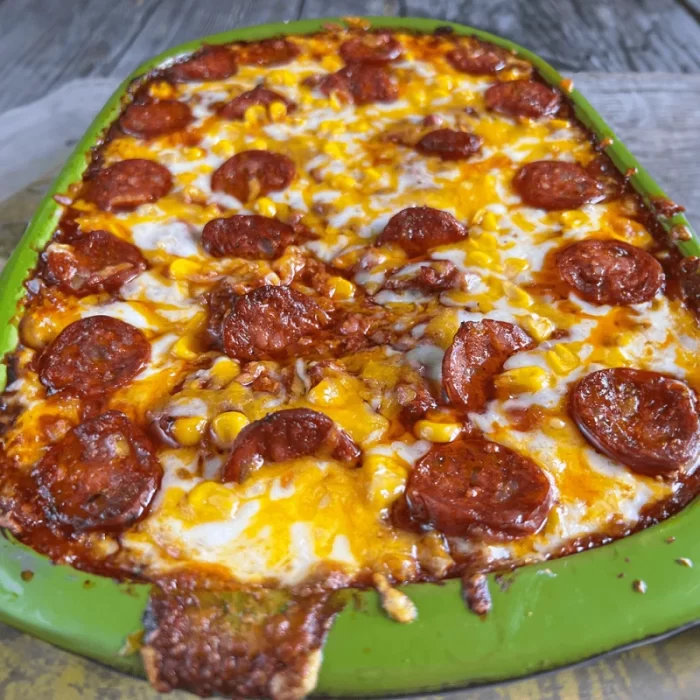 DIP DE CHORIZO CARAMELIZADO CON SALSA PIZZA